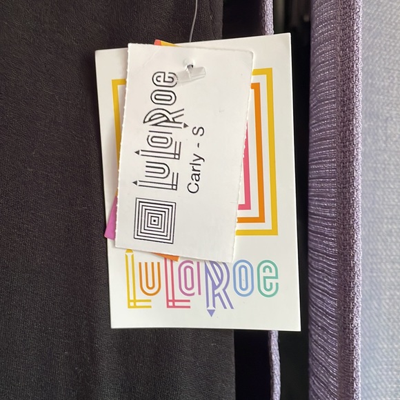 lula Roe - Picture 2 of 2